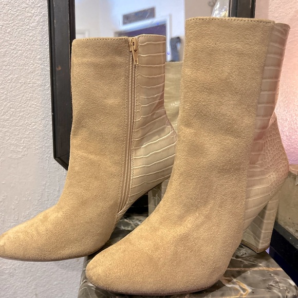 Chinese Laundry Koraline cream bootie Size 8.5 - Picture 7 of 8